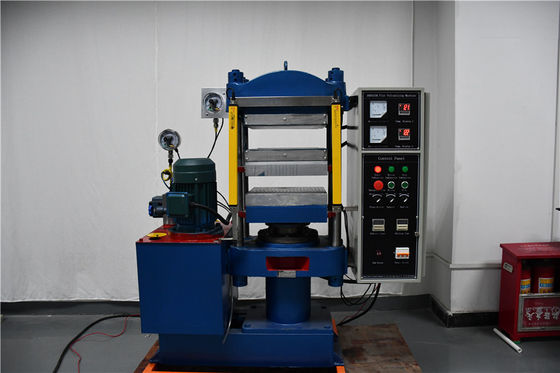 Αυτόματος Επίπεδος Βουλκανιστής για Πρεσάρισμα Διαφόρων Συμπιεστικών Μορφοποιήσεων από Καουτσούκ