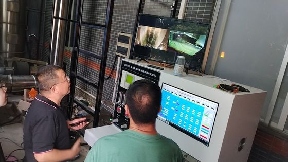 Εργαστήριο Δοκιμών Διεξάγει τη Δοκιμή Αντίστασης στην Κάθετη Εξάπλωση Φλόγας σε Αγωγούς, εξοπλισμός δοκιμών